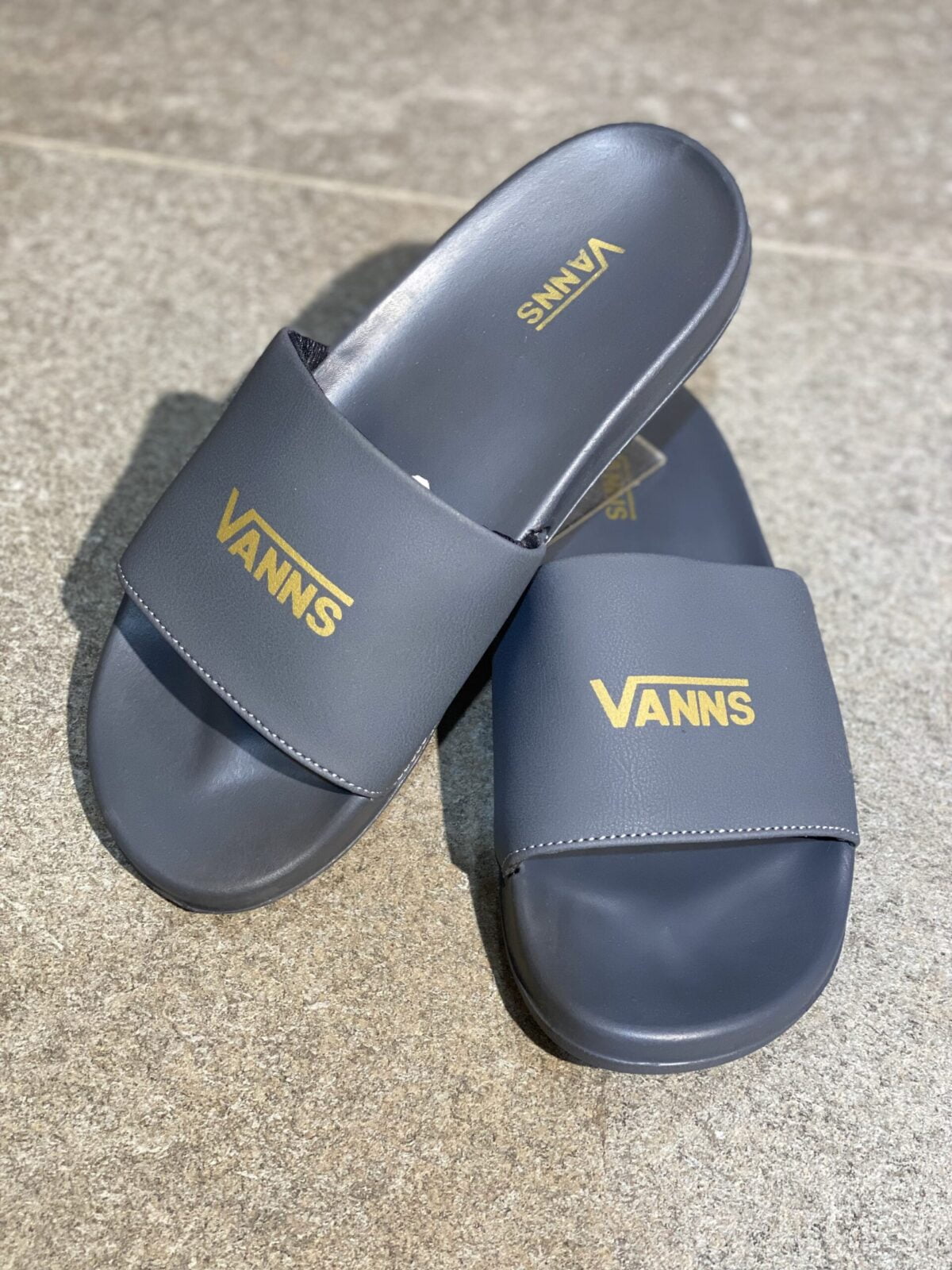 VS Comfy Runner Gray Slides - Image 4