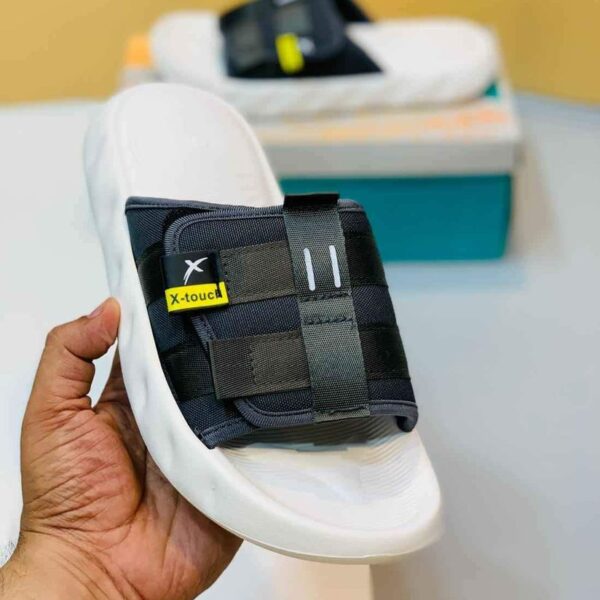 XTouch Bulky Comfy Black Slides | 233