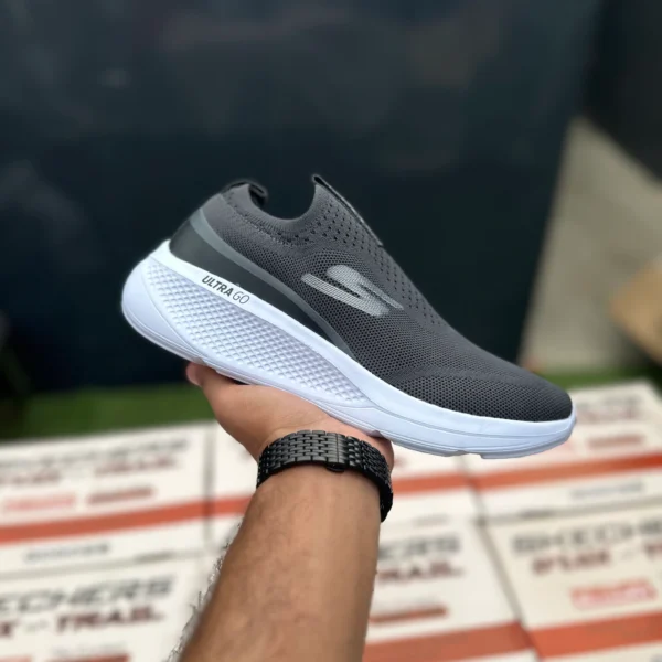 4B7EE551 0857 4282 A377 9B5AAB09560A