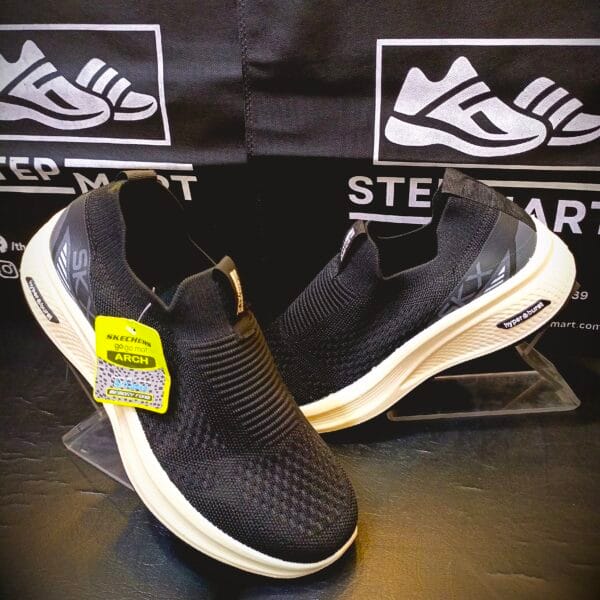 SK Hyper Burst Walking Shoes Skx – Black Comfort Fit