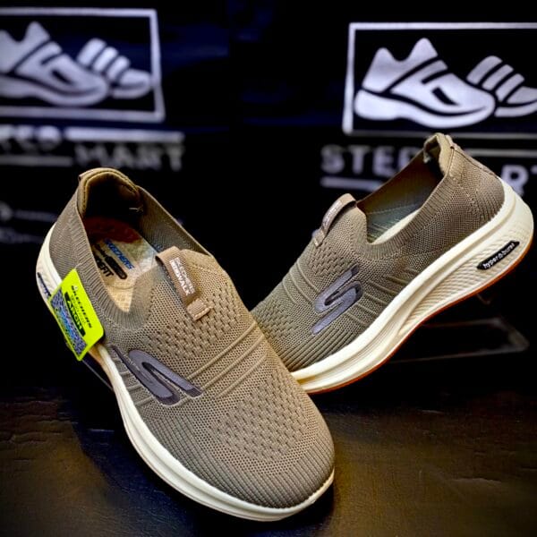 SK Hyper Burst Walking Shoes – Cream Comfort Fit