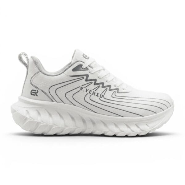 Sports shoes for men