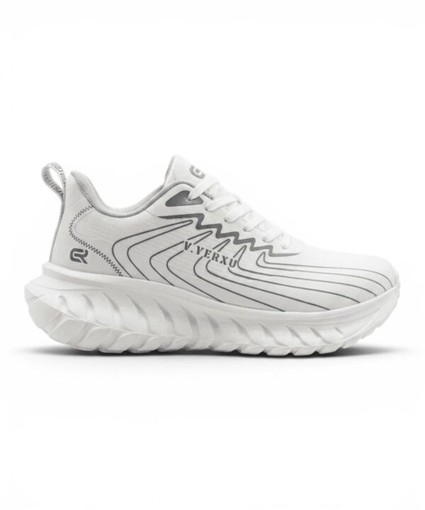 Sports shoes for men